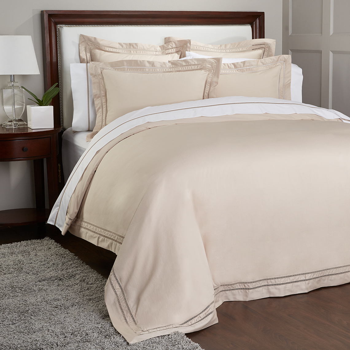 lux_beige_bed