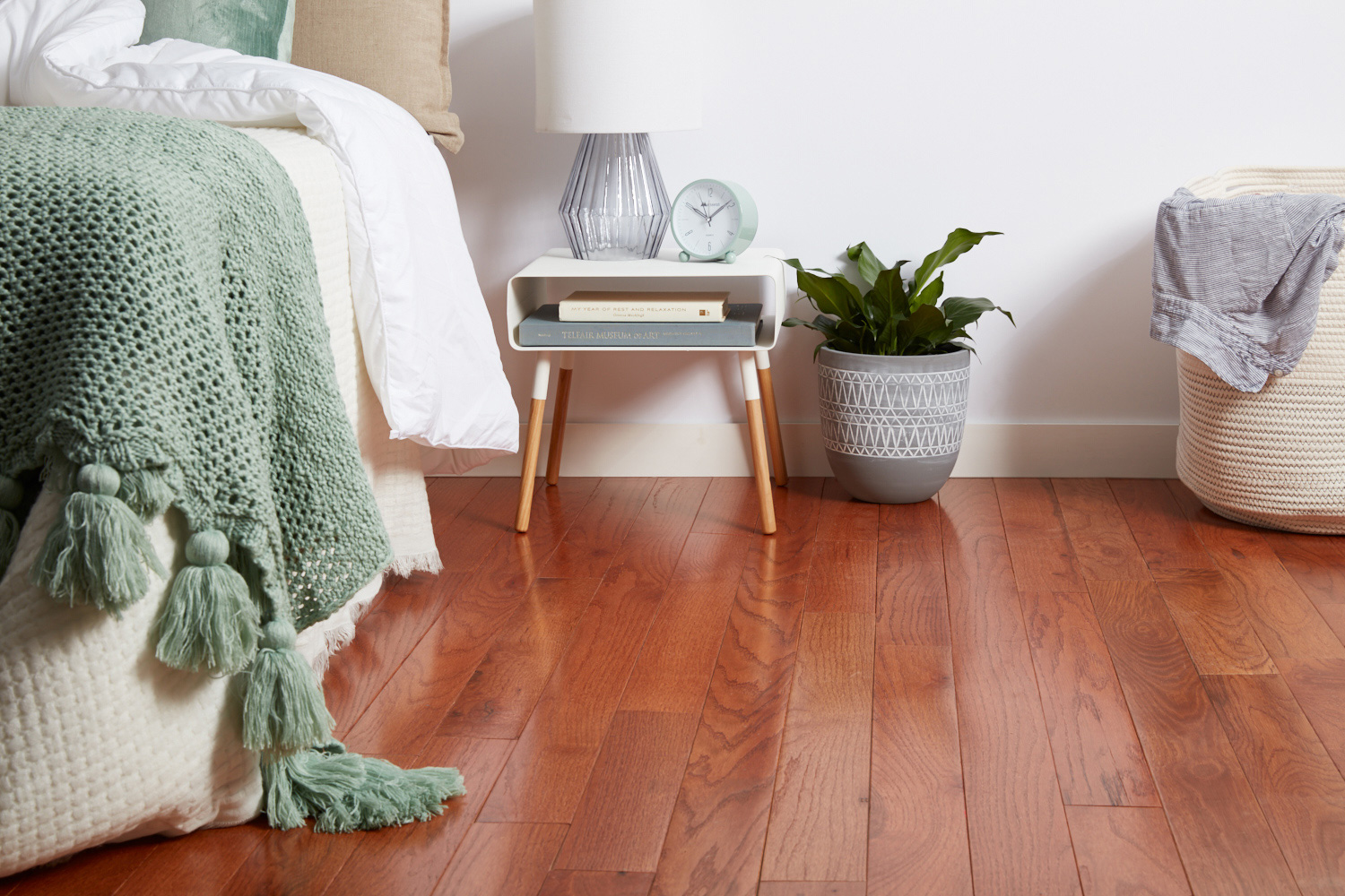 natural-hardwood-bedroom-flooring-1314797